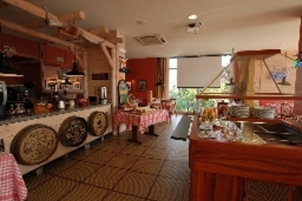 Hotel Restaurant Le Grand Val (Chaumont)